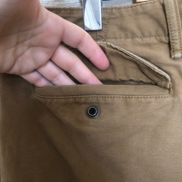 Old Navy Men's Tan Cargo Pants - Picture 7 of 11